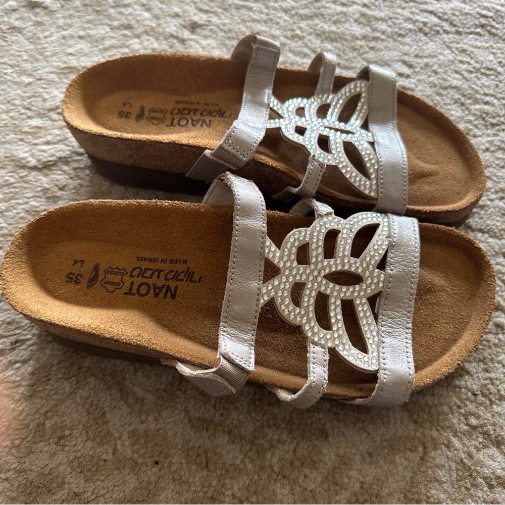 Naot leather sandals with butterfly design womens size 35